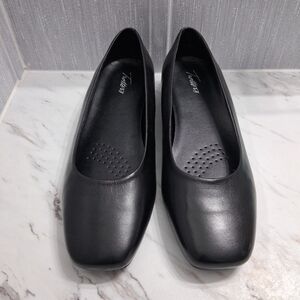 Trotters Honor Flats Black Leather Comfort Shoes Square Toe Wide Width 10